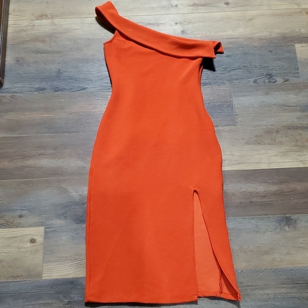 NBD One-Shoulder Orange Midi Dress